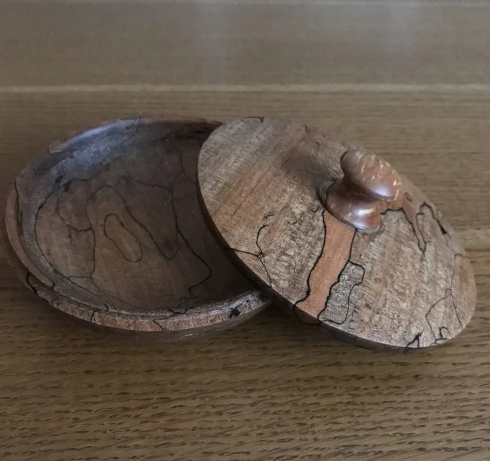 Lidded Box made by Gaalen