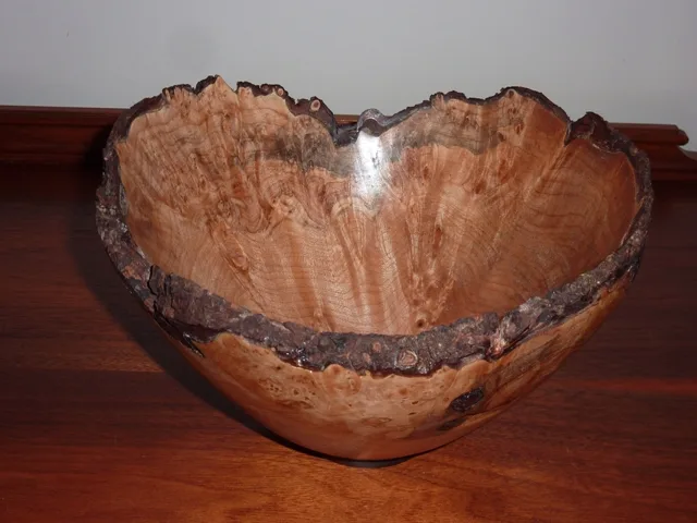 Live Edge Maple Bowl made by Gaalen